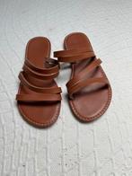 leren slippers, Slippers, Bruin, Ophalen of Verzenden, Onbekend