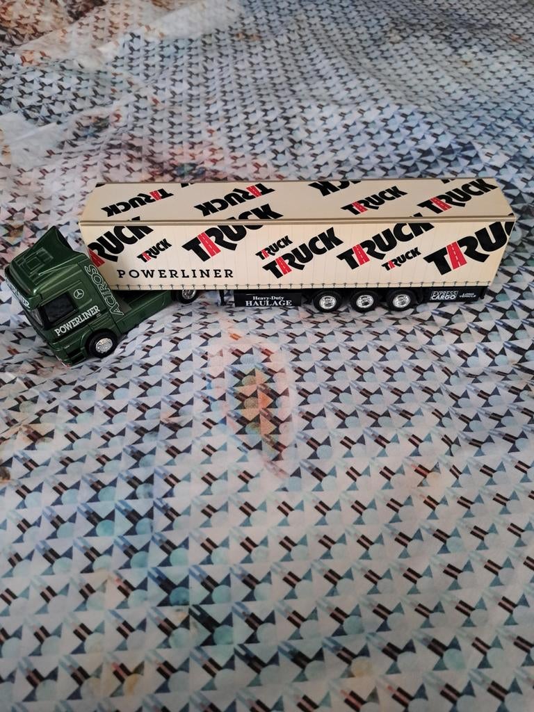 Realtoy Mercedes Benz Actros Powerliner.
Schaal 1:50, Ophalen of Verzenden, Zo goed als nieuw, Bus of Vrachtwagen