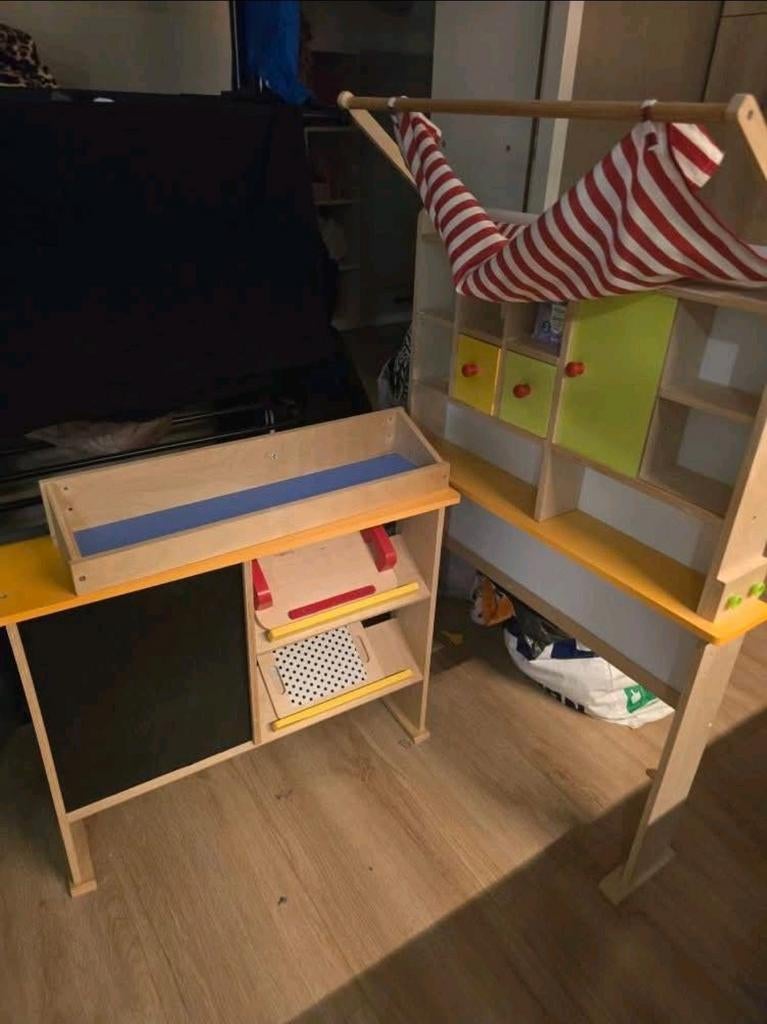 Houten speelgoedwinkel met kassa en accessoires, Ophalen of Verzenden, Gebruikt, Jongen of Meisje