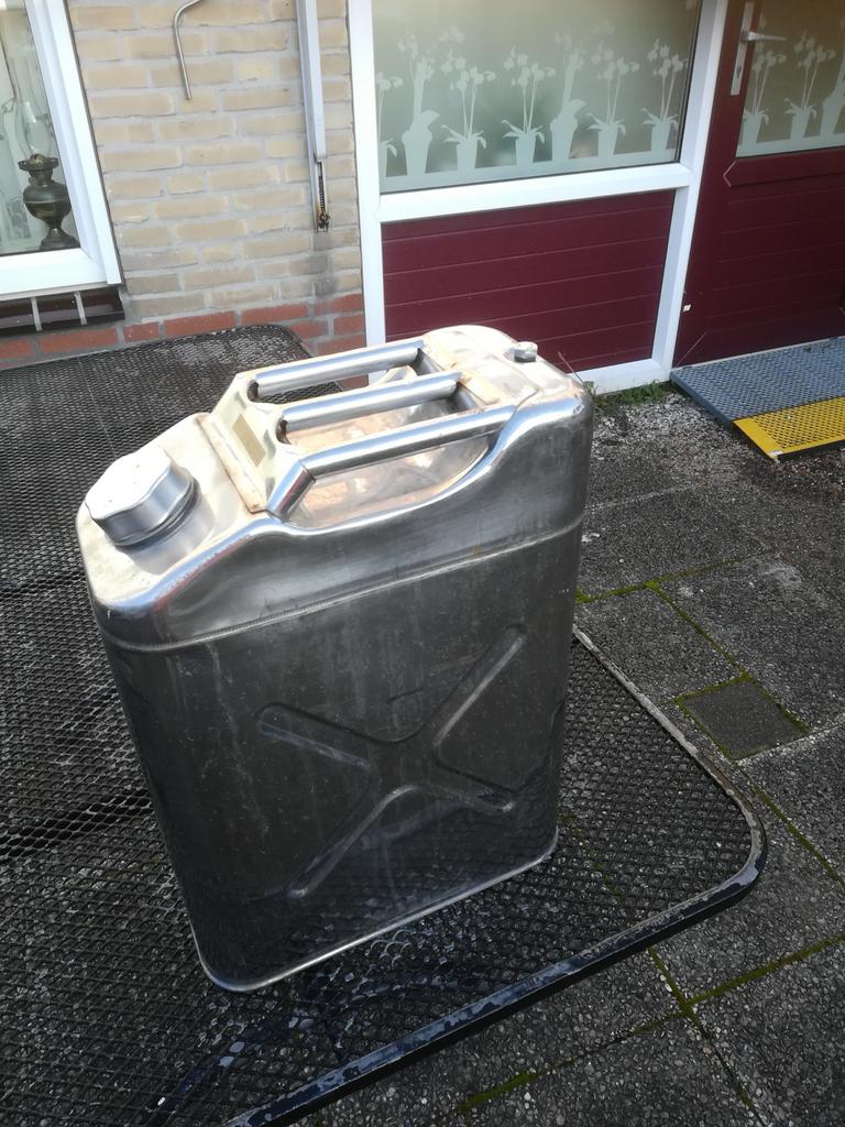 Jerrycan roestvast staal word niet opgestuurd, Ophalen of Verzenden, Gebruikt, Universele onderdelen