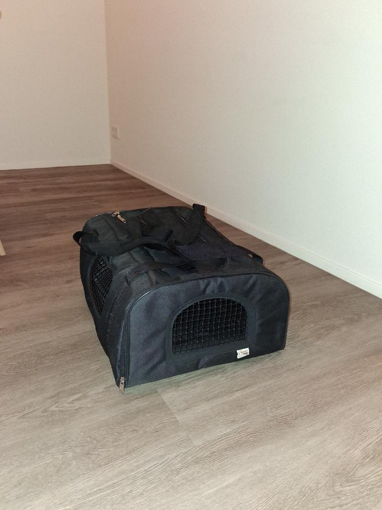 Pet Carrier 55x40x23 (Lufthansa), Ophalen, Zo goed als nieuw