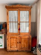 Antieke houten kast met vitrine en opbergruimte, Ophalen, Gebruikt