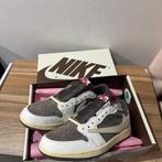 Nike travis scott reverse mocha, Kleding | Heren, Schoenen, Ophalen of Verzenden, Nieuw, Bruin