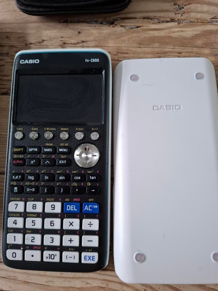 Casio FX-CG50 grafische rekenmachine met hoes., Diversen, Rekenmachines, Ophalen of Verzenden, Grafische rekenmachine, Zo goed als nieuw