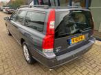 Volvo V70 2.5T AWD Edition Automaat LEER / NAVI / PDC, Automaat, 2521 cc, Vierwielaandrijving, 93 €/maand