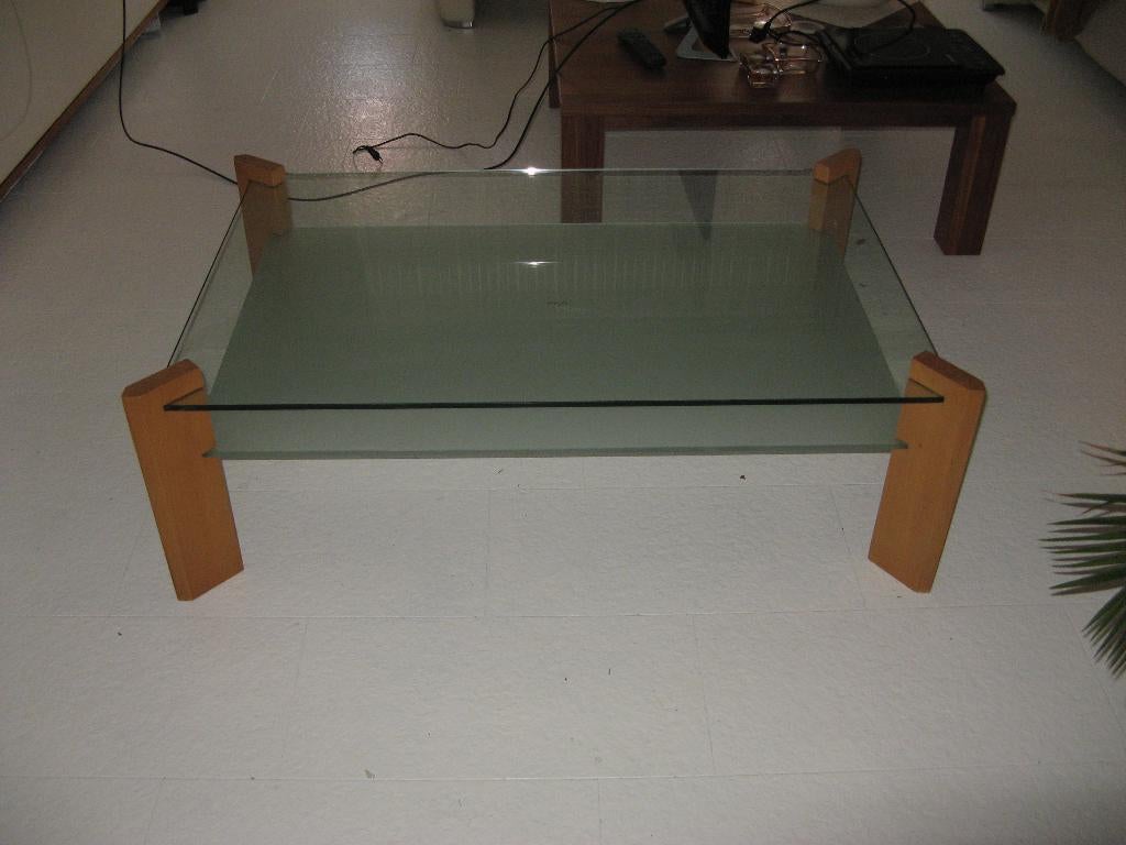 salontafel safety glass met houten poten, Ophalen, Glass, Grenenhout, Zo goed als nieuw