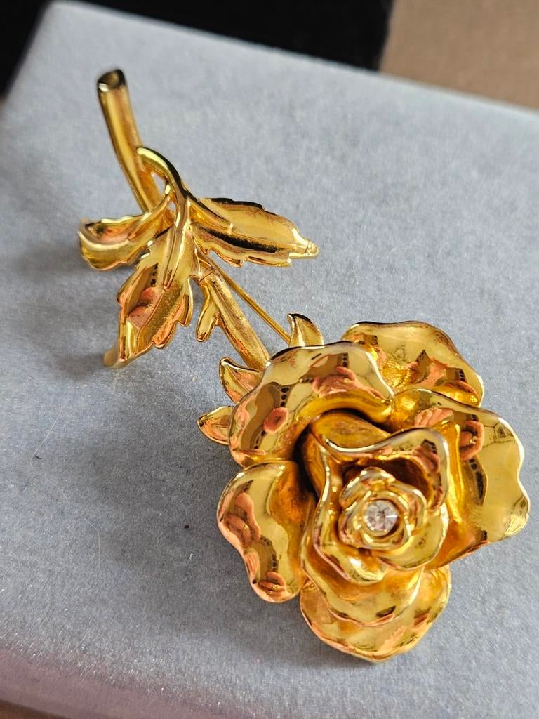 Grote Vintage Vergulde Rozen Broche - 7x3 cm, Met kristal, Overige materialen, Gebruikt, Ophalen of Verzenden