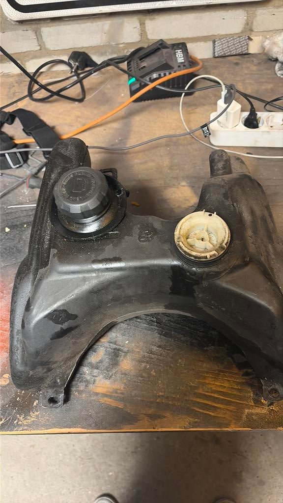 Benzine tank peugeot vivacity 2005, Ophalen of Verzenden, Zo goed als nieuw, Tank, Peugeot