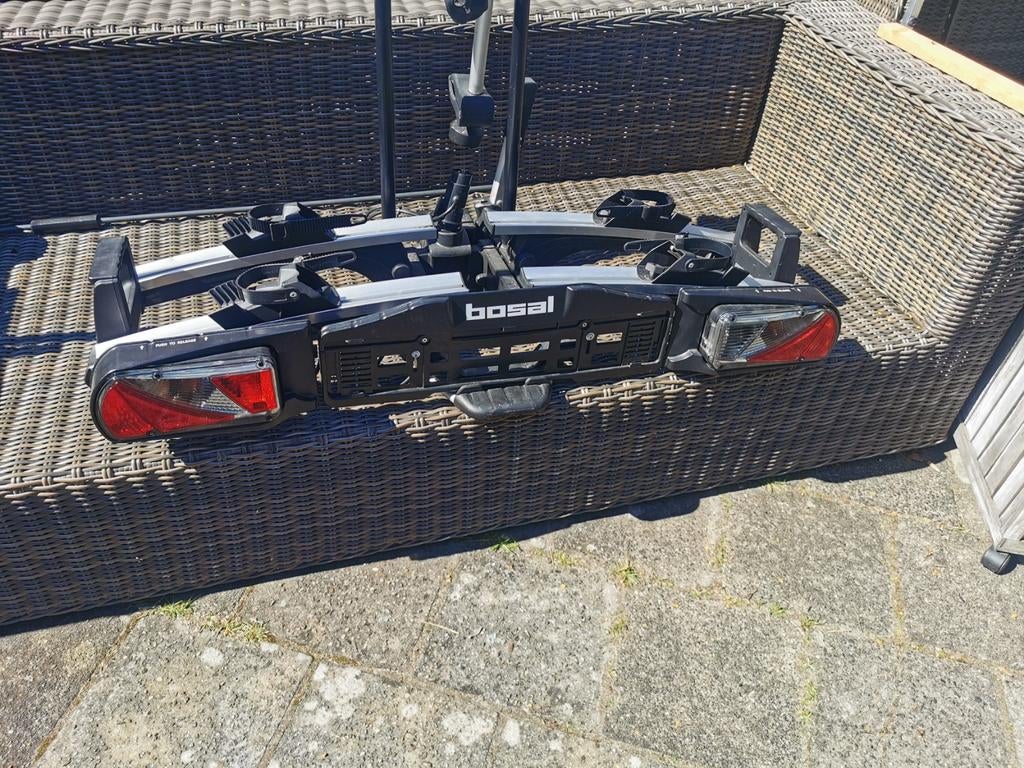 Nette Bosal Fietsendrager voor 2 elektrische fietsen, Auto diversen, Ophalen, Gebruikt, 2 fietsen, Trekhaakdrager