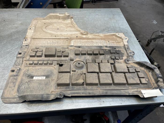 Beschermplaat bodem van een Mercedes GLC-Klasse, Gebruikt, -, Ophalen of Verzenden, -