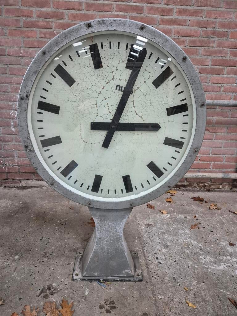 Vintage stationsklok retro stations klok dubbel zijdig nufa, Ophalen, Gebruikt