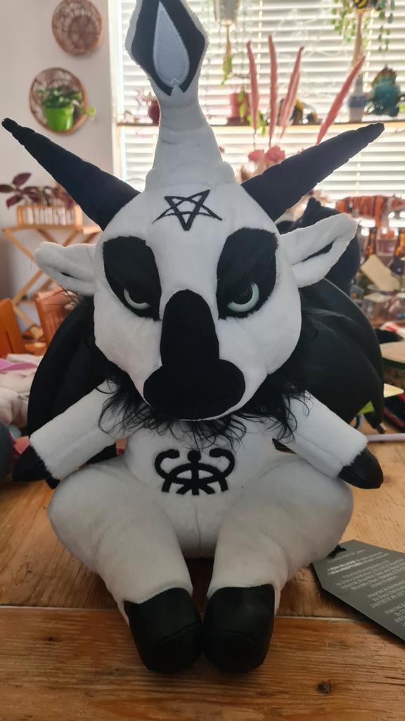Killstar Dark Lord Moonglow Baphomet Kreeptures Knuffel, Kinderen en Baby's, Speelgoed | Knuffels en Pluche, Zo goed als nieuw
