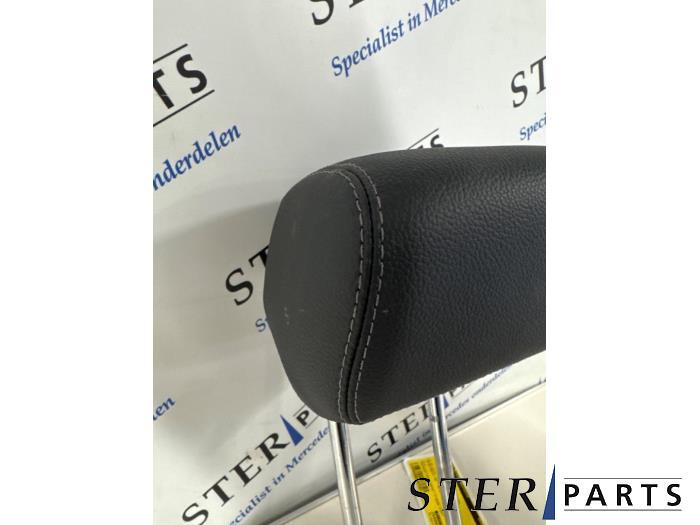 Hoofdsteun van een Mercedes E-Klasse, Auto-onderdelen, Interieur en Bekleding, Gebruikt, -, Ophalen of Verzenden, -