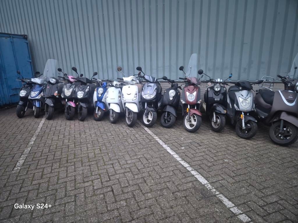 Partij lopende nette scooters, Fietsen en Brommers, Snorfietsen en Snorscooters, Ophalen of Verzenden, Gebruikt, Benzine, Overige merken
