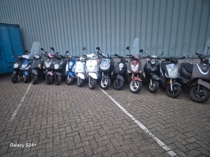 Partij lopende nette scooters, Fietsen en Brommers, Snorfietsen en Snorscooters, Gebruikt, Overige merken, Benzine, Ophalen of Verzenden