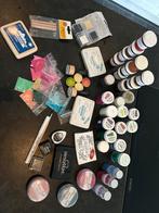 Veel embossing poeder en inkt spullen, Gebruikt, Meerkleurig, Ophalen of Verzenden, Overige materialen