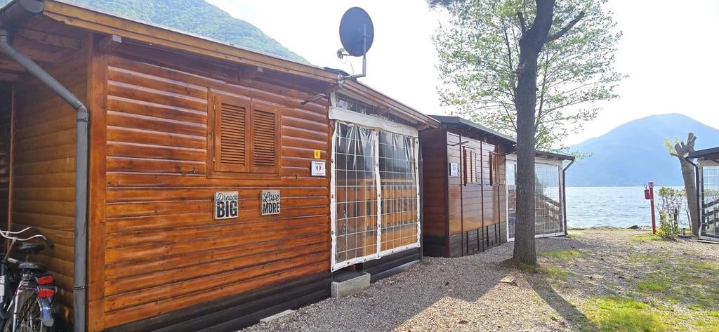 Te koop : Chalet aan Luganomeer in Noord-Italië, Vakantie, Vakantiehuizen | Italië