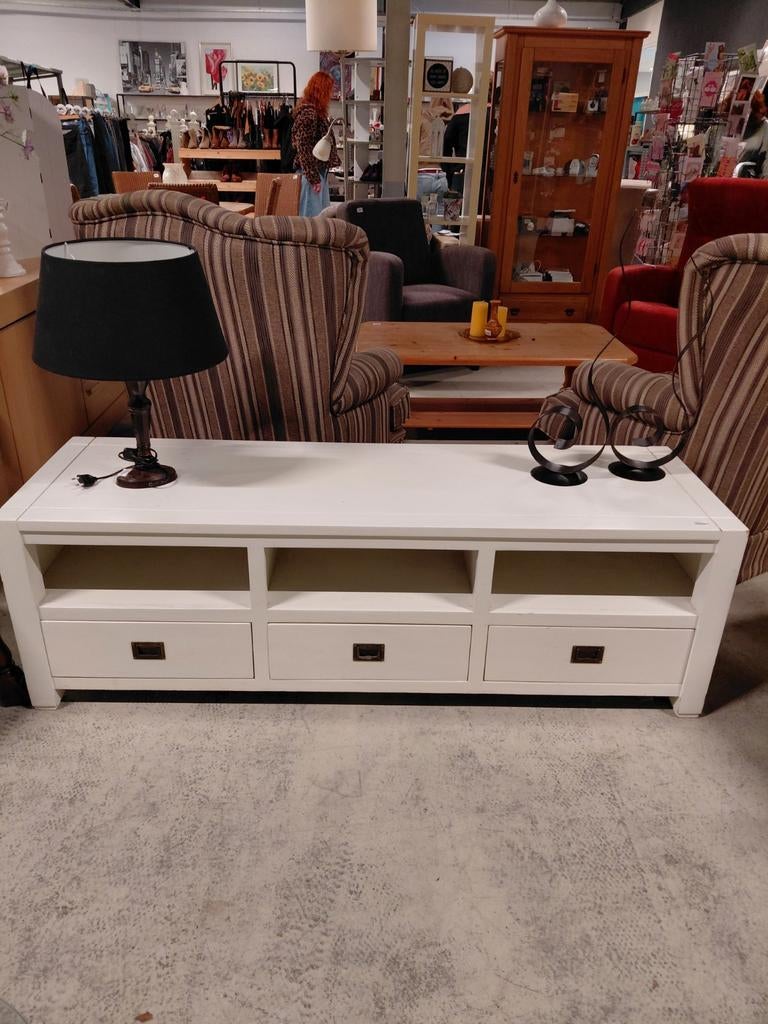 Tv kast / lage kast, Ophalen