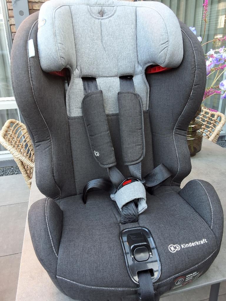 Autostoel nieuwstaat, Kinderen en Baby's, Autostoeltjes, Zo goed als nieuw, 9 t/m 36 kg, Isofix, Ophalen