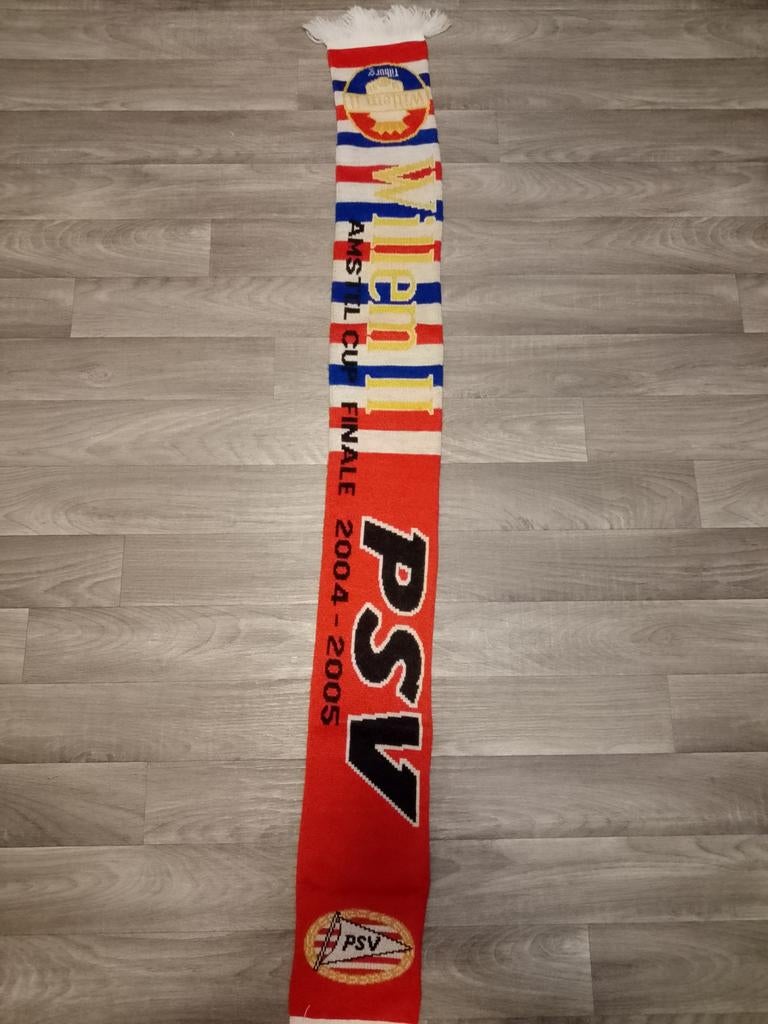 Willem II Tilburg vs PSV Eindhoven sjaal, Verzamelen, Sportartikelen en Voetbal, Ophalen of Verzenden, Willem II, Vaantje of Sjaal