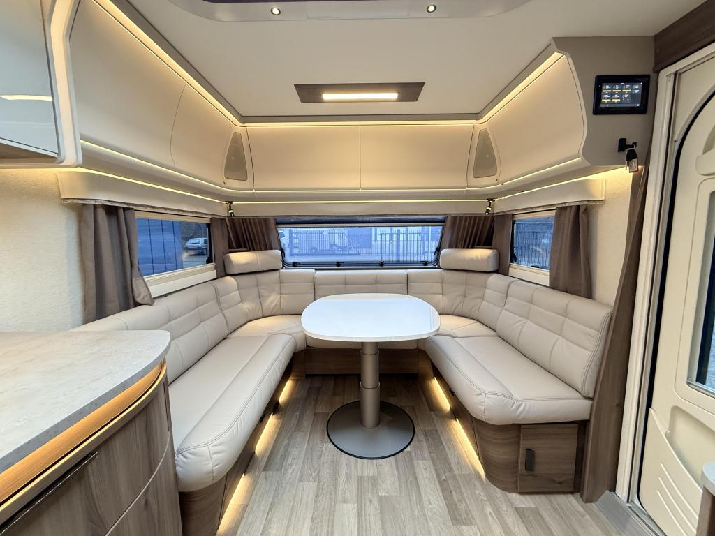 Kabe Imperial 740 TDL E2, Caravans en Kamperen, Caravans, Rondzit, Schokbreker, 7 tot 8 meter, Bedrijf