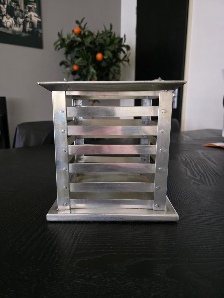 Riviera Maison Lantaarn Metaal - Zo goed als nieuw, Huis en Inrichting, Woonaccessoires | Kandelaars en Kaarsen, Ophalen, Zo goed als nieuw