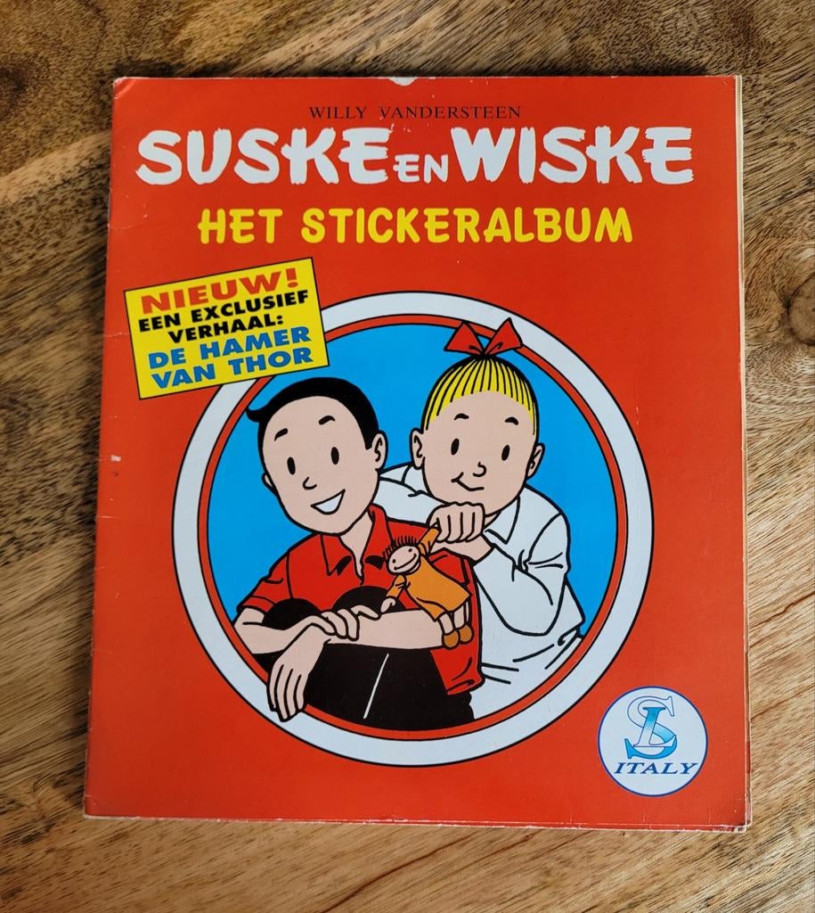 Suske en Wiske Het Stickeralbum - De Hamer van Thor, Eén stripboek, Ophalen of Verzenden, Gelezen, Willy Vandersteen