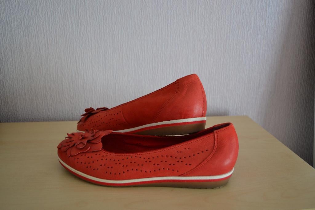 ARA - ballerina's - rood suède - maat 38, Kleding | Dames, Schoenen, ARA -, Zo goed als nieuw, Rood, Ballerina's