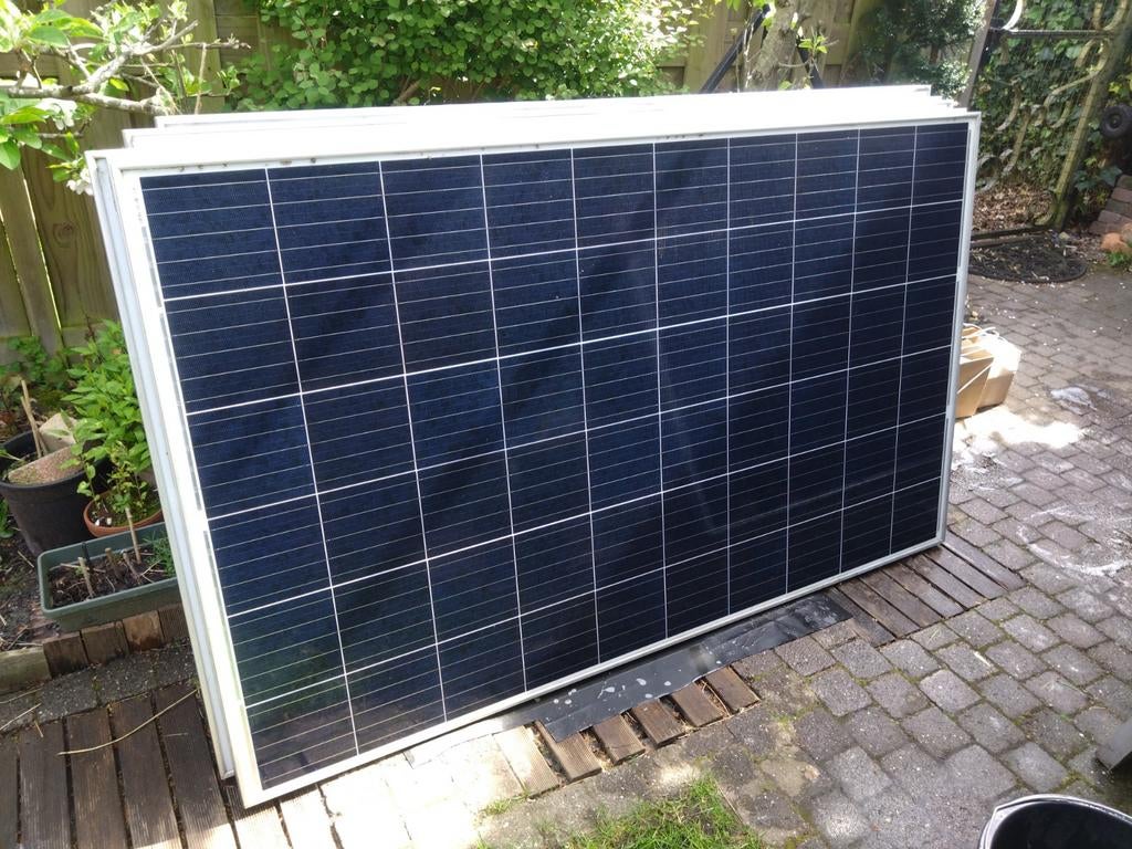Zonnepanelen 8 stuks 275 Wp, met dakconsructie, Doe-het-zelf en Verbouw, Ophalen, Gebruikt, Paneel