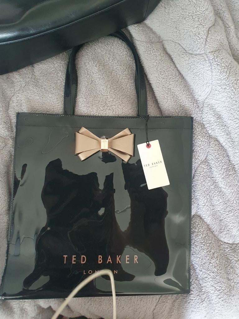 Nieuwe Ted Baker Shopper - Zwart met Roze Strik, Sieraden, Tassen en Uiterlijk, Tassen | Damestassen, Ophalen of Verzenden, Nieuw