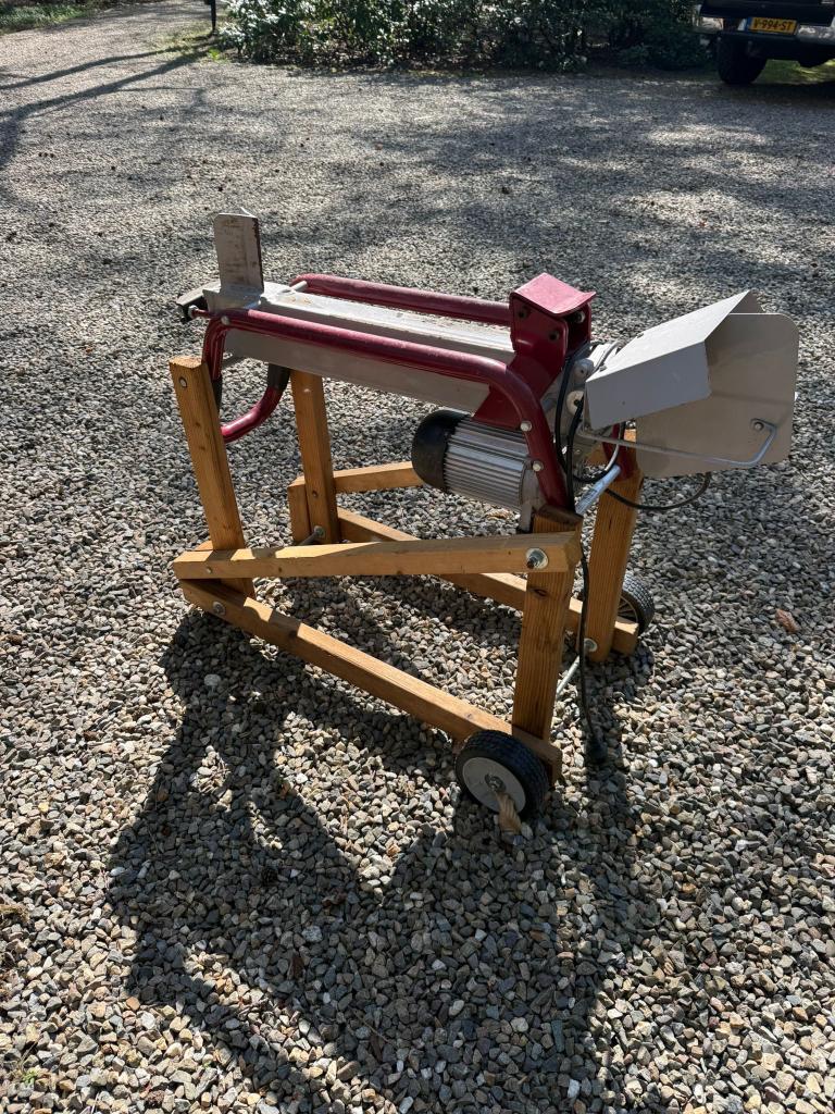 houtklover, Ophalen of Verzenden, Gebruikt, Elektrisch, Liggend