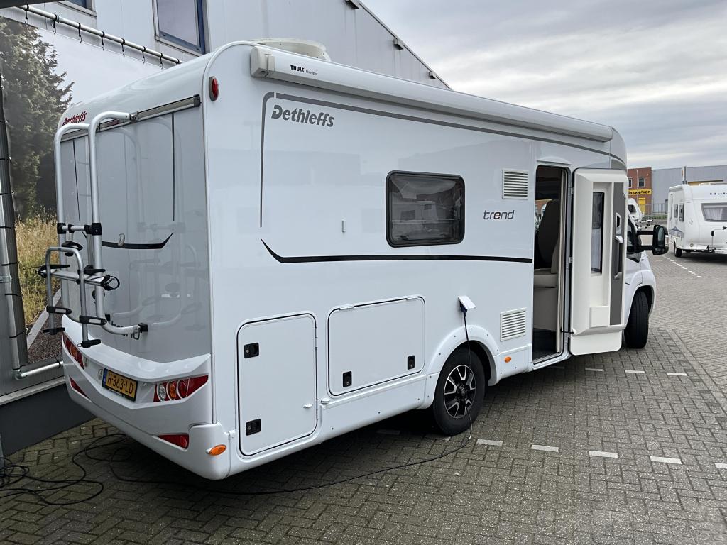 Dethleffs Trend 7017 T ENKELE BEDDEN-AUTOMAAT, Automaat, Chemisch toilet, Ringverwarming, Fiat