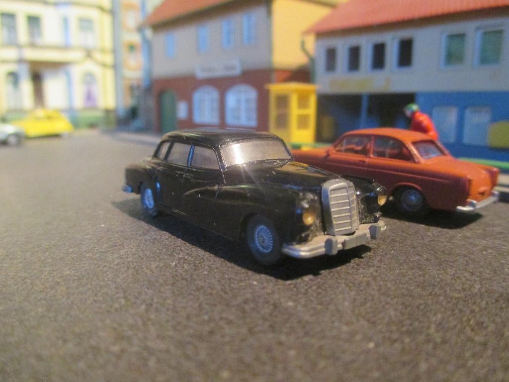 Mercedes Benz W189 300 D Wiking zwart ( mist ster&trekhaak ), Ophalen of Verzenden, Gebruikt, Auto, Wiking