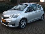 Toyota Yaris 1.0 VVT-i Comfort airco 5 drs grijs, Auto's, Euro 5, Gebruikt, Bedrijf, Handgeschakeld