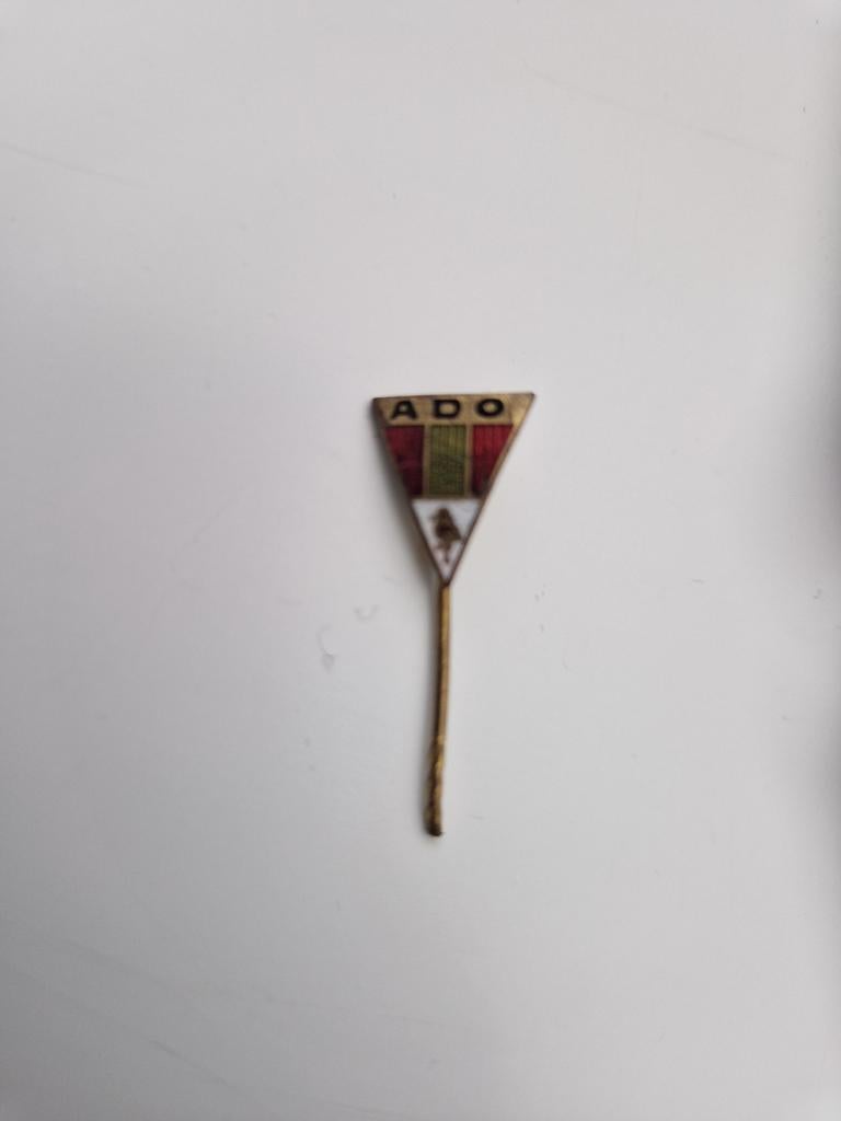Vintage ADO Speldje/Pin - Voetbalclub Den Haag, Ophalen of Verzenden, Gebruikt, Sport, Speldje of Pin