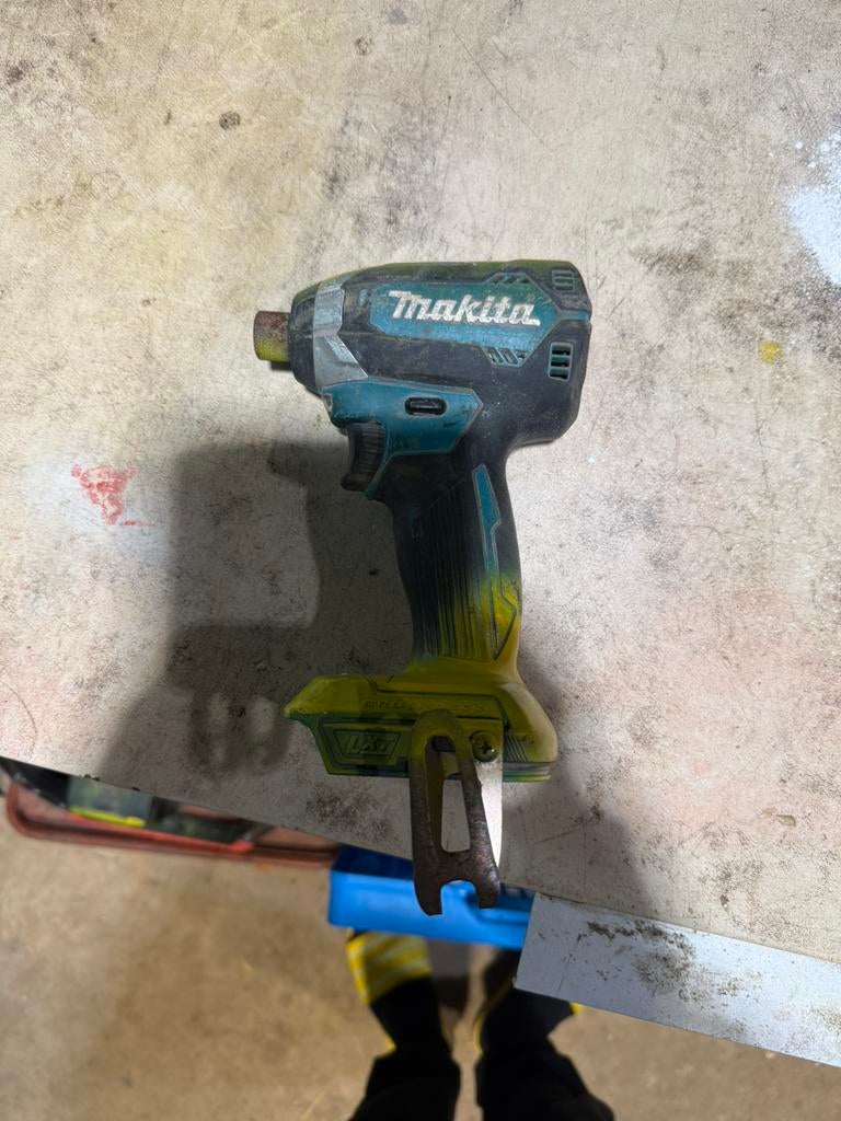 Makita dtd 153, Ophalen of Verzenden, Zo goed als nieuw