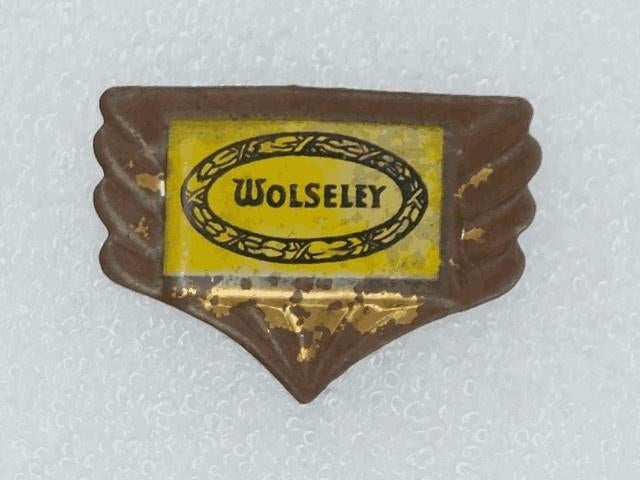 SP1831 Speldje Wolseley motor-car Great Britain, Ophalen of Verzenden, Gebruikt, Transport