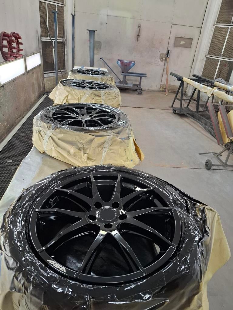 zwart glans/blanke lak gespt.4Mooi velgen, Gebruikt, Banden en Velgen, 235 mm, Zomerbanden