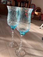 Set van 2 blauwe glazen kandelaars met gedraaide steel, Ophalen