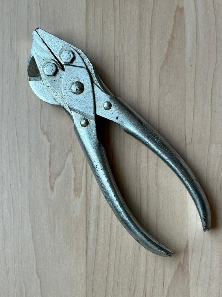 Us wire cutter kniptang, de beroemde Bernard - USA, Verzamelen, Verzenden, Amerika, Embleem of Badge