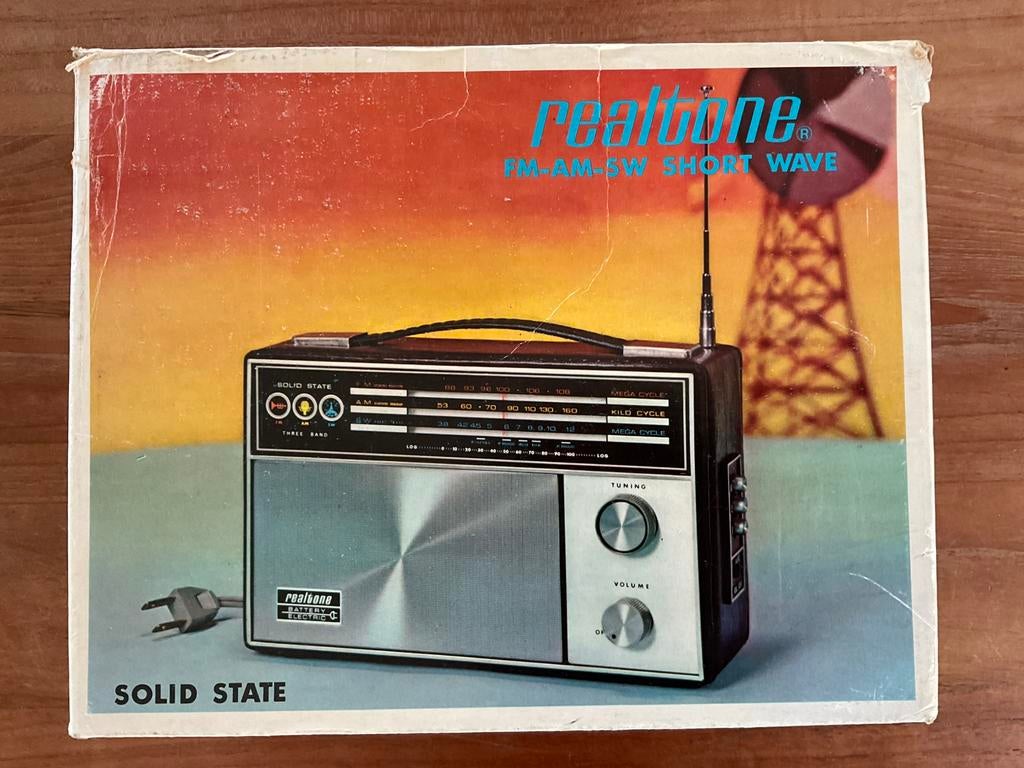 Vintage radio Realtone 2314 in orginele doos 1973, Ophalen of Verzenden