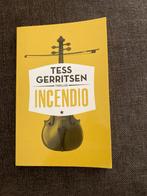 Tess Gerritsen - Incendio (Thriller), Ophalen of Verzenden, Gelezen, Nederland