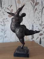 PRACHTIG ZWAAR BRONZEN BEELD VAN DE ,, DANSENDE DAME ,, HET, Ophalen of Verzenden