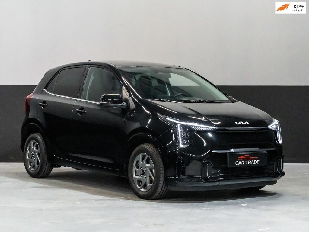 Kia PICANTO 1.0 DPI AUTOMAAT DynamicPlusLine, Navi, Camera,, Auto's, Kia, Stof, 4 stoelen, Zwart, Origineel Nederlands