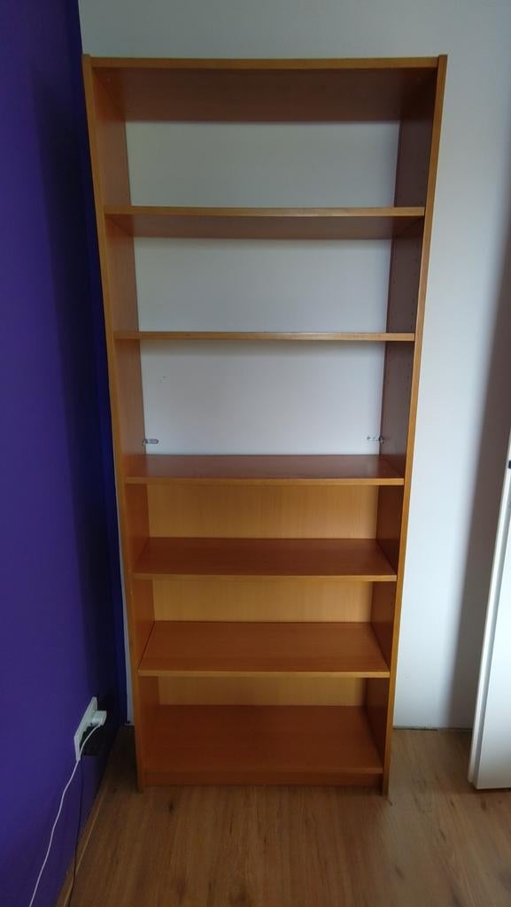 Bruine Billy boekenkast, Ophalen, Met plank(en), Gebruikt, 200 cm of meer