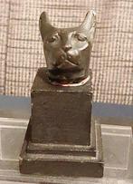 Bronzen Kattekop, Verzenden