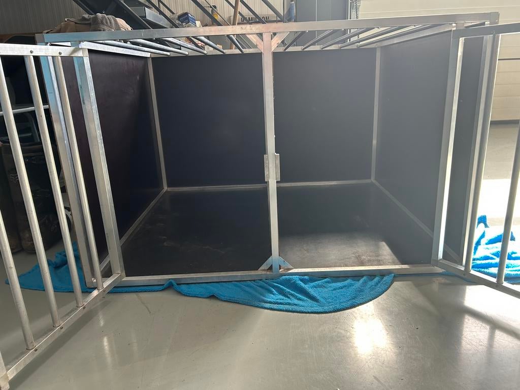 Mooie 2 vaks kennel te koop, Ophalen, 65 tot 100 cm, Hondenhok, 110 cm of meer