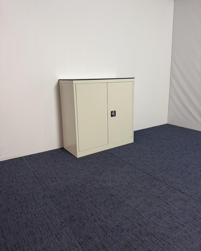 Klapdeurkast Mibra, lichtgrijs, H 101,5 x B 100 x D 45 cm., Ophalen, Gebruikt