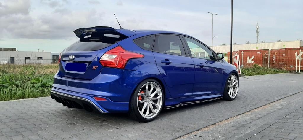 Ford Focus 2.0 ST3 Ecoboost 184KW 5DRS H6 2014 Blauw, Auto's, Ford, Zwart, 4 cilinders, 1337 kg, Handgeschakeld