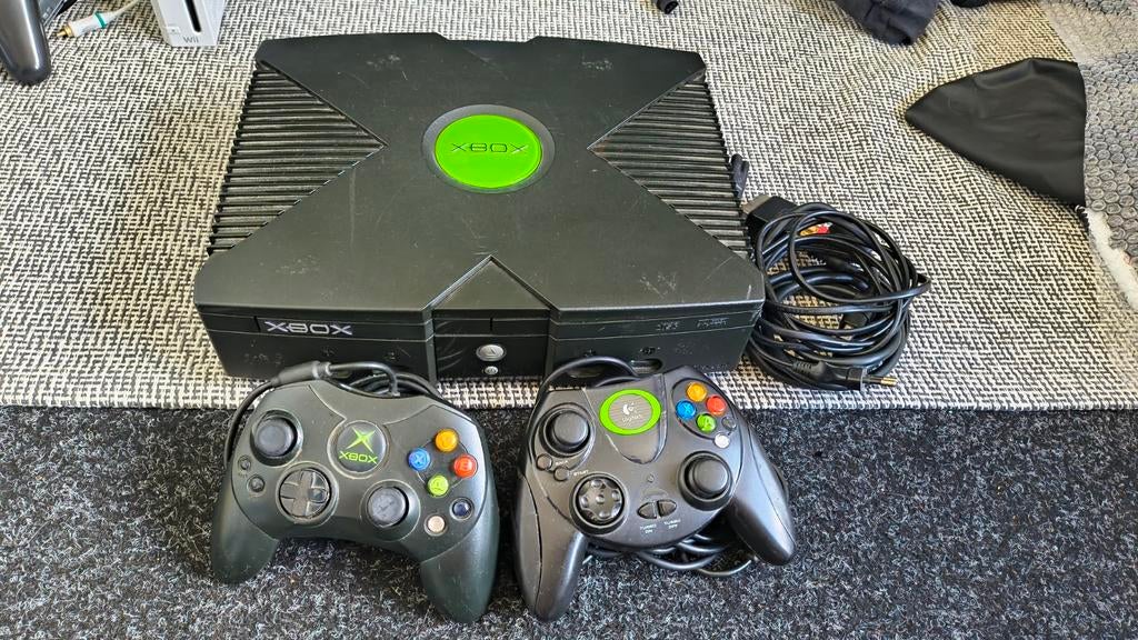 Xbox Original met 2 controllers en alle kabels, Spelcomputers en Games, Spelcomputers | Xbox Original, Ophalen
